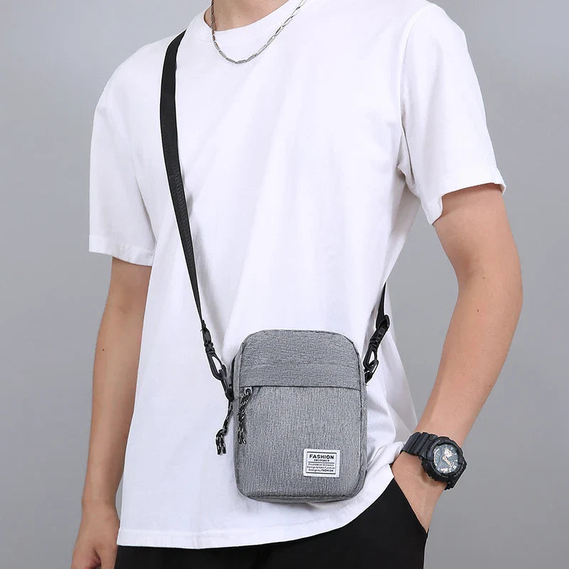 Bolso de hombre klein und leicht.